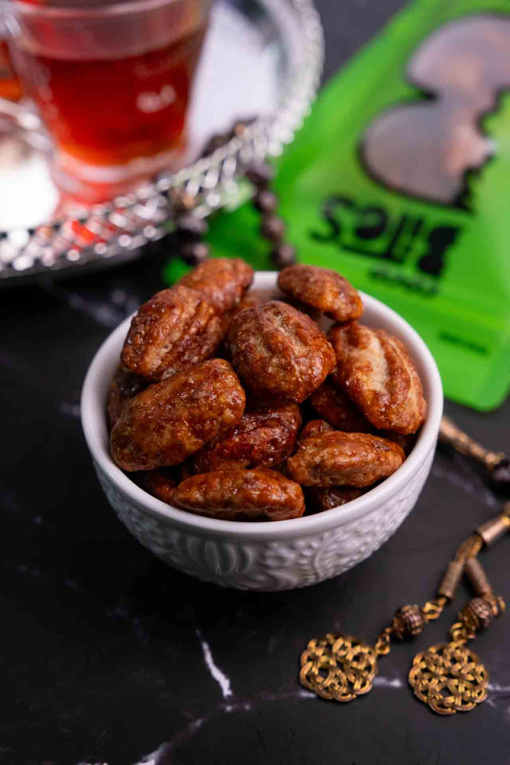 جوز البقان المكرمل كامل